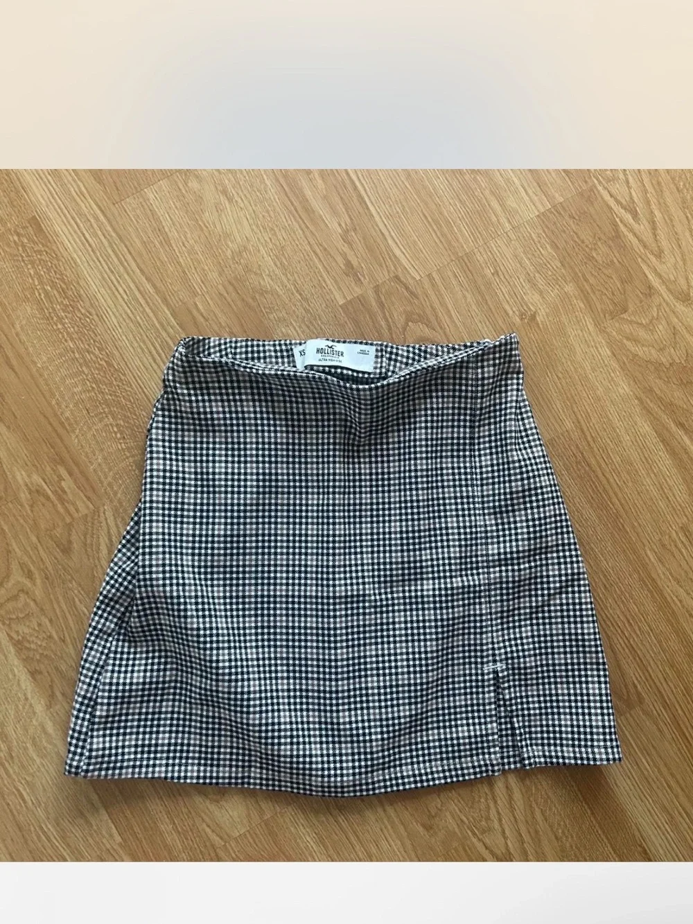 Hollister Black & White Gingham Mini Skirt - Picture 1 of 1